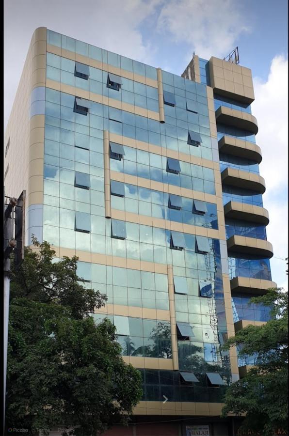 Hotel Grace Galaxy Bombaim Exterior foto